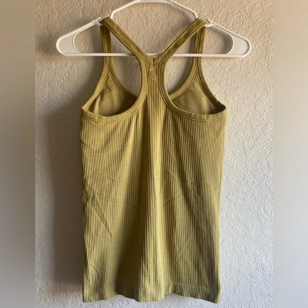 Lululemon Ebb To Street Tank II in Grape Leaf ~ Size 6 - Picture 7 of 12